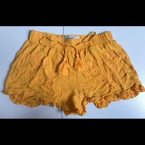 Yellow flow shorts